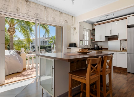 ENCANTADORA VILLA TRADICIONAL EN VENTA EN NUEVA ANDALUCÍA