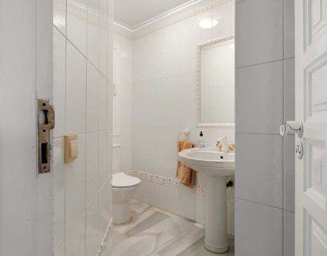 Villa for sale in Nueva Andalucia, Marbella