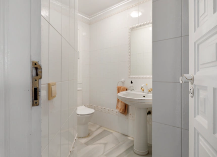 ENCANTADORA VILLA TRADICIONAL EN VENTA EN NUEVA ANDALUCÍA
