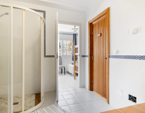 Villa for sale in Nueva Andalucia, Marbella