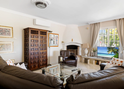 ENCANTADORA VILLA TRADICIONAL EN VENTA EN NUEVA ANDALUCÍA