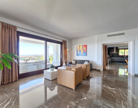 Villa en venta en Los Flamingos Golf, Benahavis