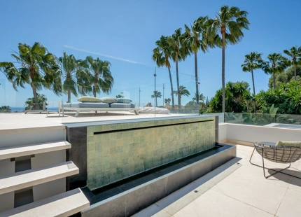 VILLA CONTEMPORÁNEA EN VENTA EN SIERRA BLANCA, MARBELLA
