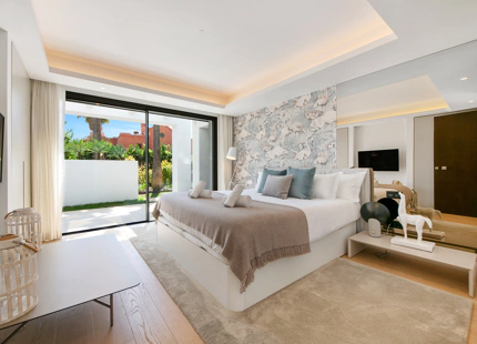 VILLA CONTEMPORÁNEA EN VENTA EN SIERRA BLANCA, MARBELLA
