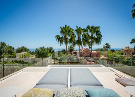 VILLA CONTEMPORÁNEA EN VENTA EN SIERRA BLANCA, MARBELLA