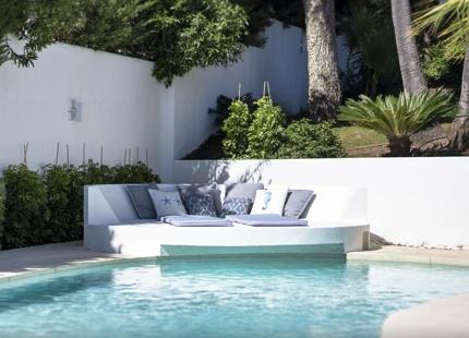 BRIGHT REFURBISHED VILLA FOR SALE IN EL ROSARIO, MARBELLA EAST