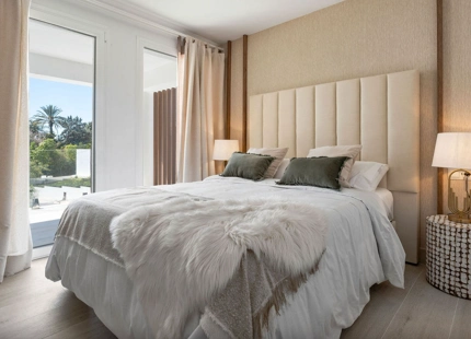 BRIGHT REFURBISHED VILLA FOR SALE IN EL ROSARIO, MARBELLA EAST