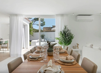 BRIGHT REFURBISHED VILLA FOR SALE IN EL ROSARIO, MARBELLA EAST