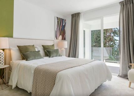 BRIGHT REFURBISHED VILLA FOR SALE IN EL ROSARIO, MARBELLA EAST