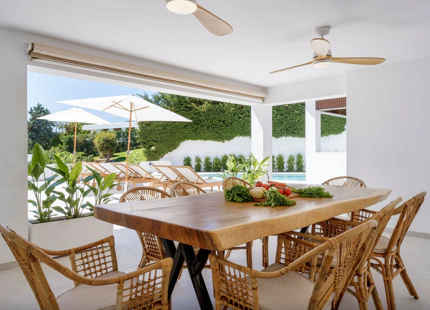 BRIGHT REFURBISHED VILLA FOR SALE IN EL ROSARIO, MARBELLA EAST