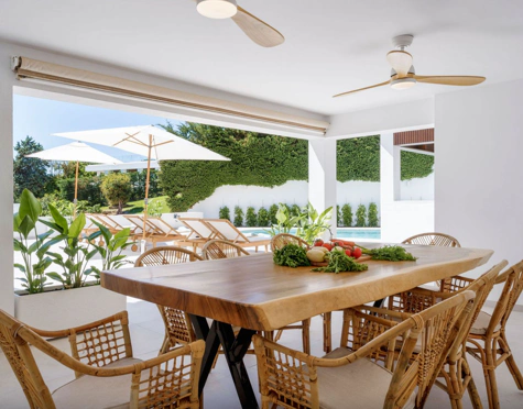 Villa for sale in El Rosario, Marbella Este