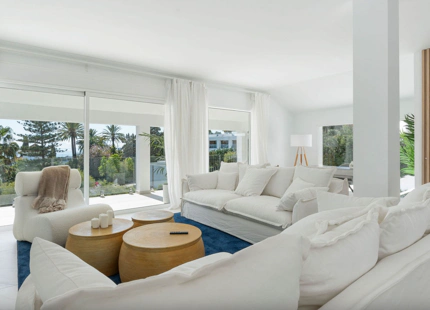 BRIGHT REFURBISHED VILLA FOR SALE IN EL ROSARIO, MARBELLA EAST