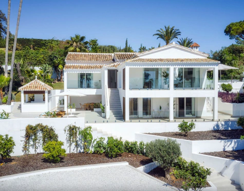 Villa for sale in El Rosario, Marbella Este