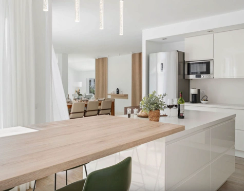 Villa for sale in El Rosario, Marbella Este