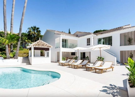 BRIGHT REFURBISHED VILLA FOR SALE IN EL ROSARIO, MARBELLA EAST