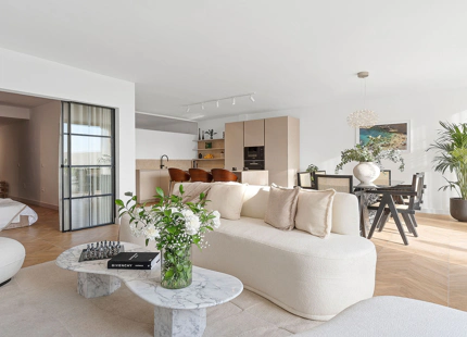 ELEGANTE APARTAMENTO EN PLANTA BAJA EN VENTA EN NUEVA ANDALUCÍA