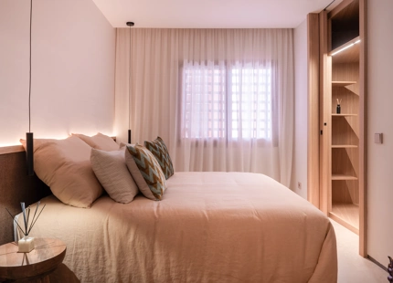 LUJOSO APARTAMENTO EN PRIMERA LINEA DE PLAYA EN VENTA EN ESTEPONA