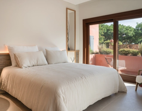 Apartment for sale in Torre Bermeja, Estepona East