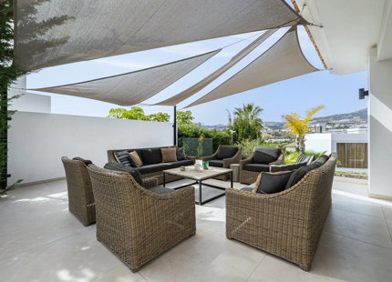 VILLA DE LUJO FAMILIAR EN VENTA EN NUEVA ANDALUCÍA