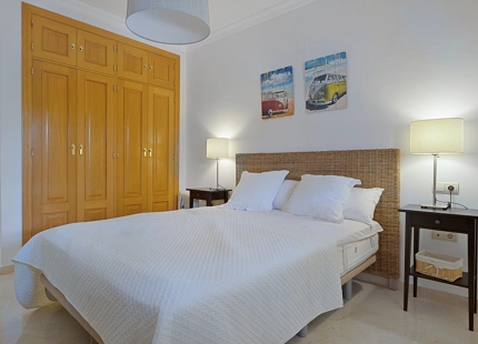 APARTMENT WITH SPACIOUS TERRACE FOR SALE IN SAN PEDRO DE ALCÁNTARA, MARBELLA