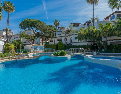 Ground Floor Apartment for sale in Elviria, Marbella Este