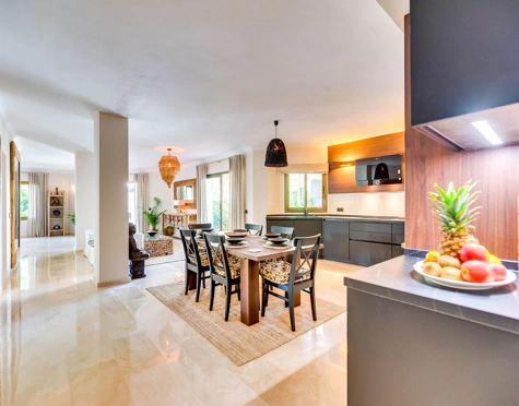 Ground Floor Apartment for sale in Elviria, Marbella Este