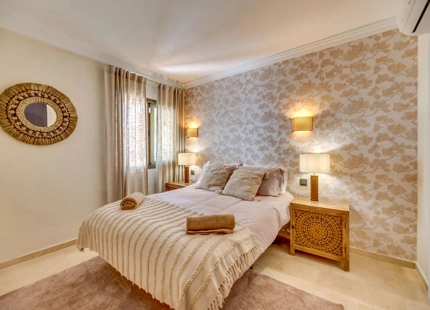 GROUND FLOOR BEACHFRONT APARTMENT FOR SALE IN ELVIRIA, MARBELLA EAST
