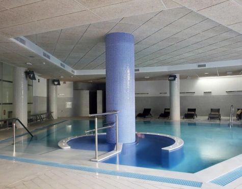 Duplex Penthouse for sale in New Golden Mile, Estepona East