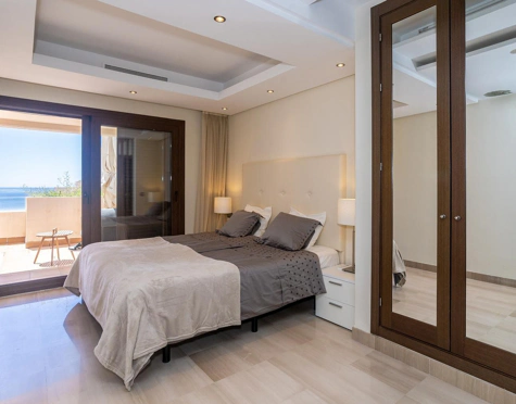 Duplex Penthouse for sale in New Golden Mile, Estepona East