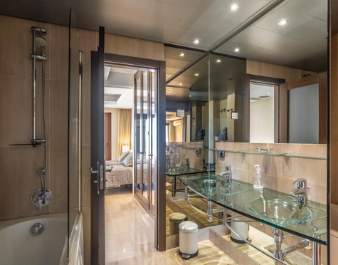 Duplex Penthouse for sale in New Golden Mile, Estepona East