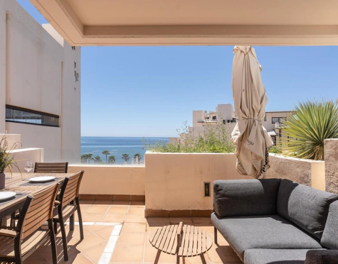 Duplex Penthouse for sale in New Golden Mile, Estepona East