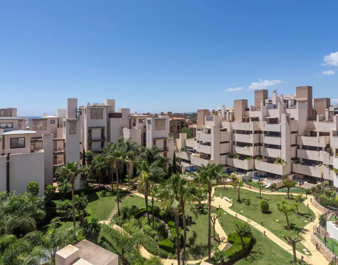 Duplex Penthouse for sale in New Golden Mile, Estepona East