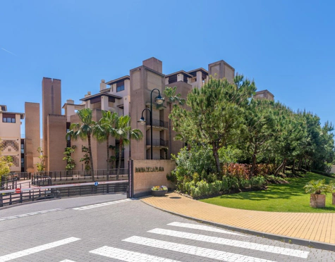 Duplex Penthouse for sale in New Golden Mile, Estepona East