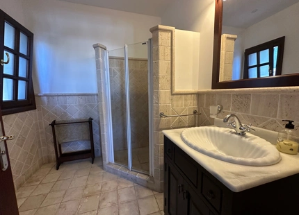 Casa en venta en Linda Vista Baja, San Pedro de Alcantara