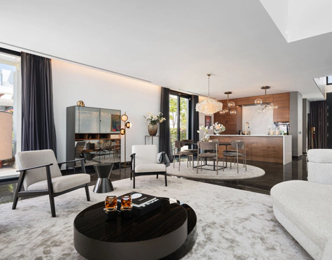 Villa Pareada en venta en Cabopino, Marbella Este