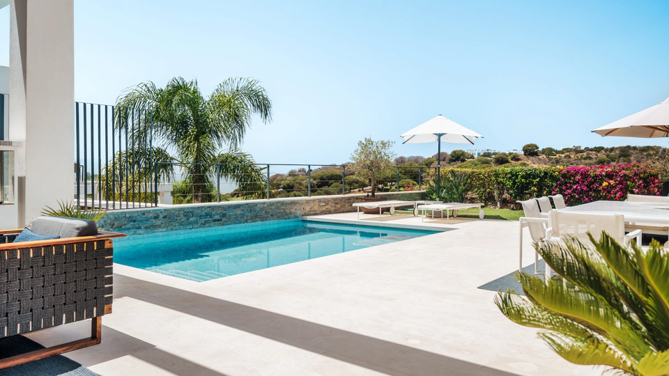 Villa Pareada en venta en Cabopino, Marbella Este