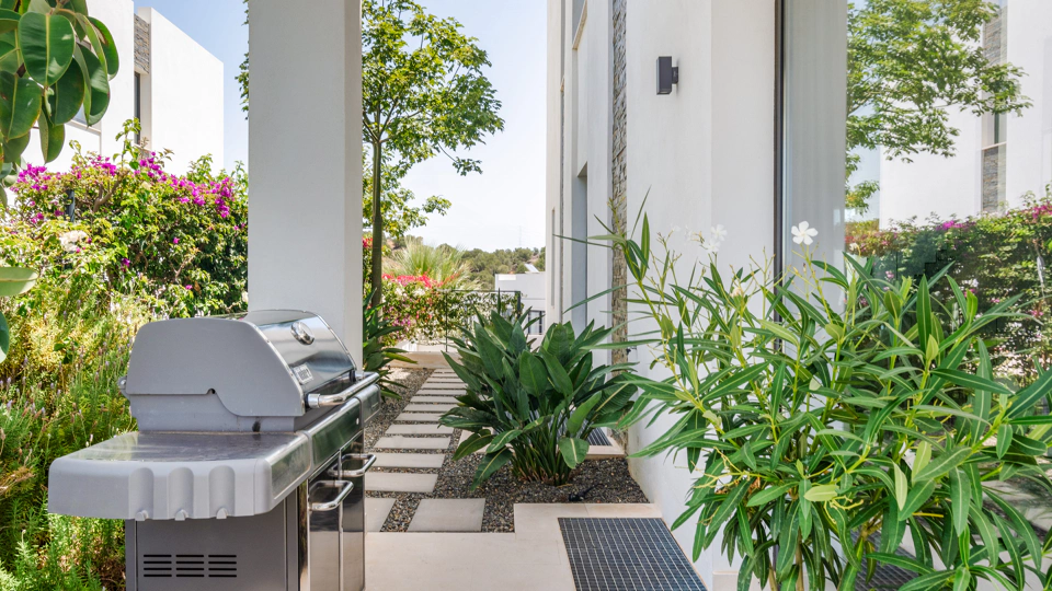 Villa Pareada en venta en Cabopino, Marbella Este