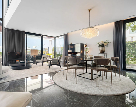 Villa Pareada en venta en Cabopino, Marbella Este
