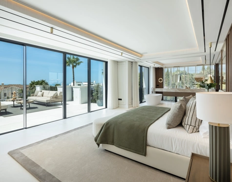 Villa for sale in Marbella Golden Mile