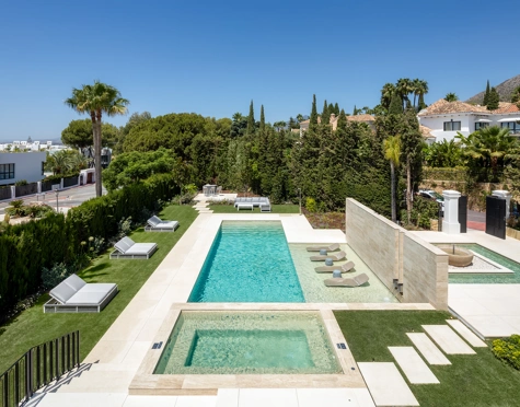 Villa for sale in Marbella Golden Mile