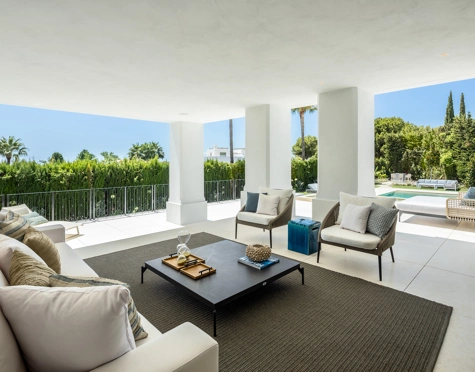 Villa for sale in Marbella Golden Mile