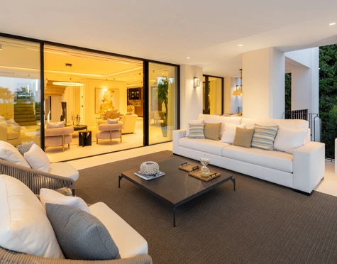 Villa for sale in Marbella Golden Mile
