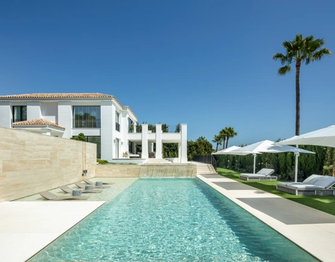 Villa for sale in Marbella Golden Mile