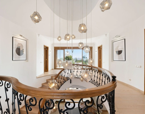 Villa for sale in El Paraiso, Estepona East