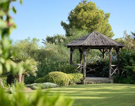 Villa for sale in El Paraiso, Estepona East
