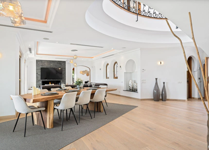 ELEGANT ANDALUSIAN-STYLE LUXURY VILLA IN EL PARAISO ALTO, ESTEPONA