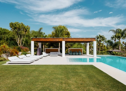 LUJOSA VILLA MEDITERRÁNEA EN SIERRA BLANCA