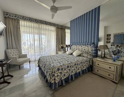 Apartamento en alquiler a corta temporada en Alcazaba Beach, Estepona East