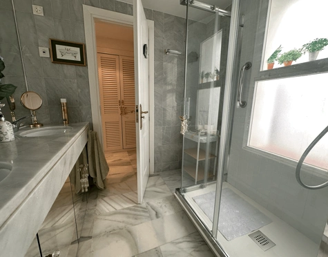 Apartamento en alquiler a corta temporada en Alcazaba Beach, Estepona East