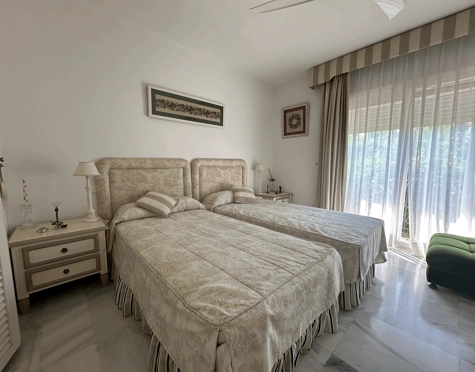 Apartamento en alquiler a corta temporada en Alcazaba Beach, Estepona East
